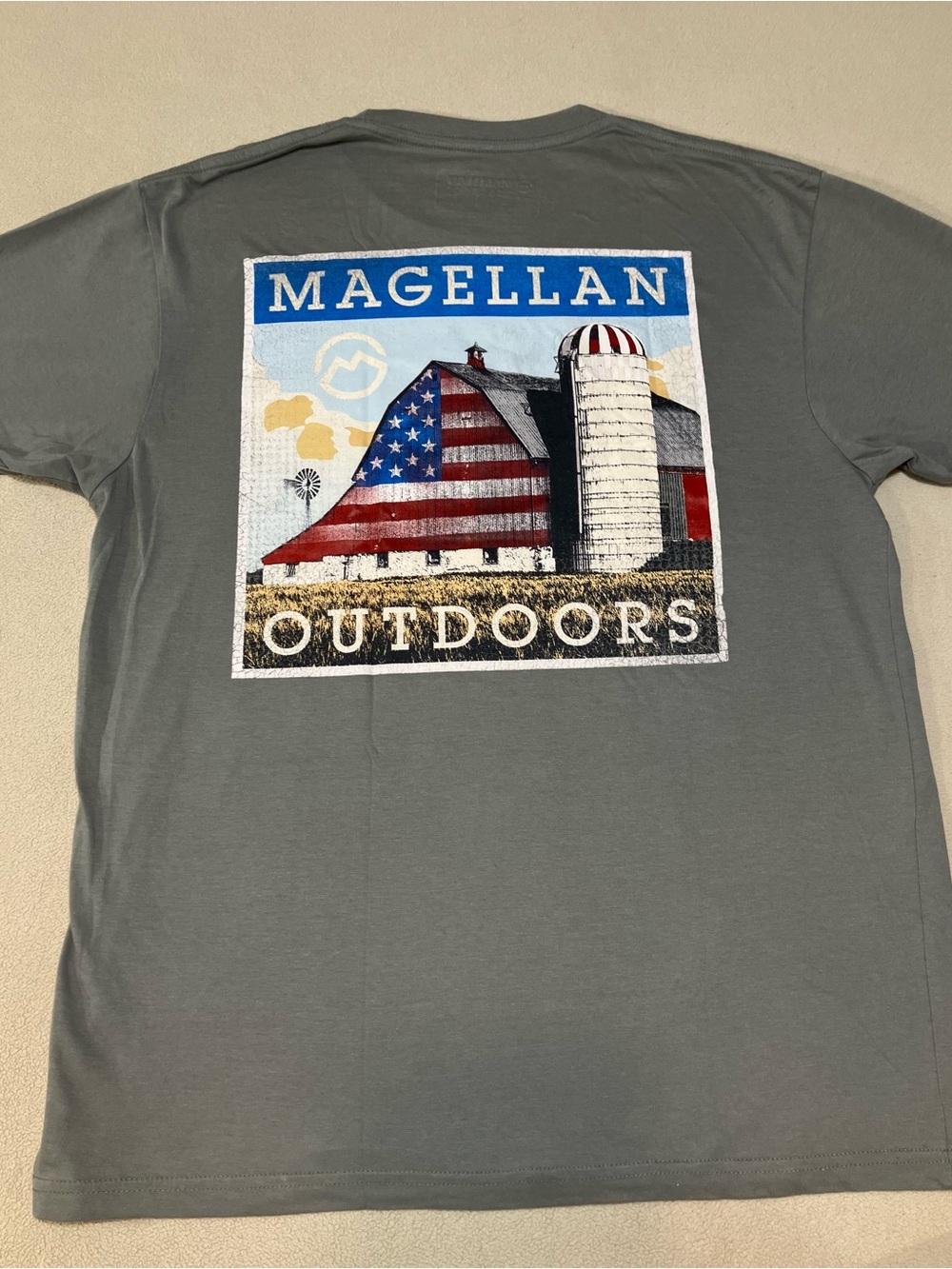 Magellan Outdoors Mens Americana Barn Graphic Tee Gray Large LG